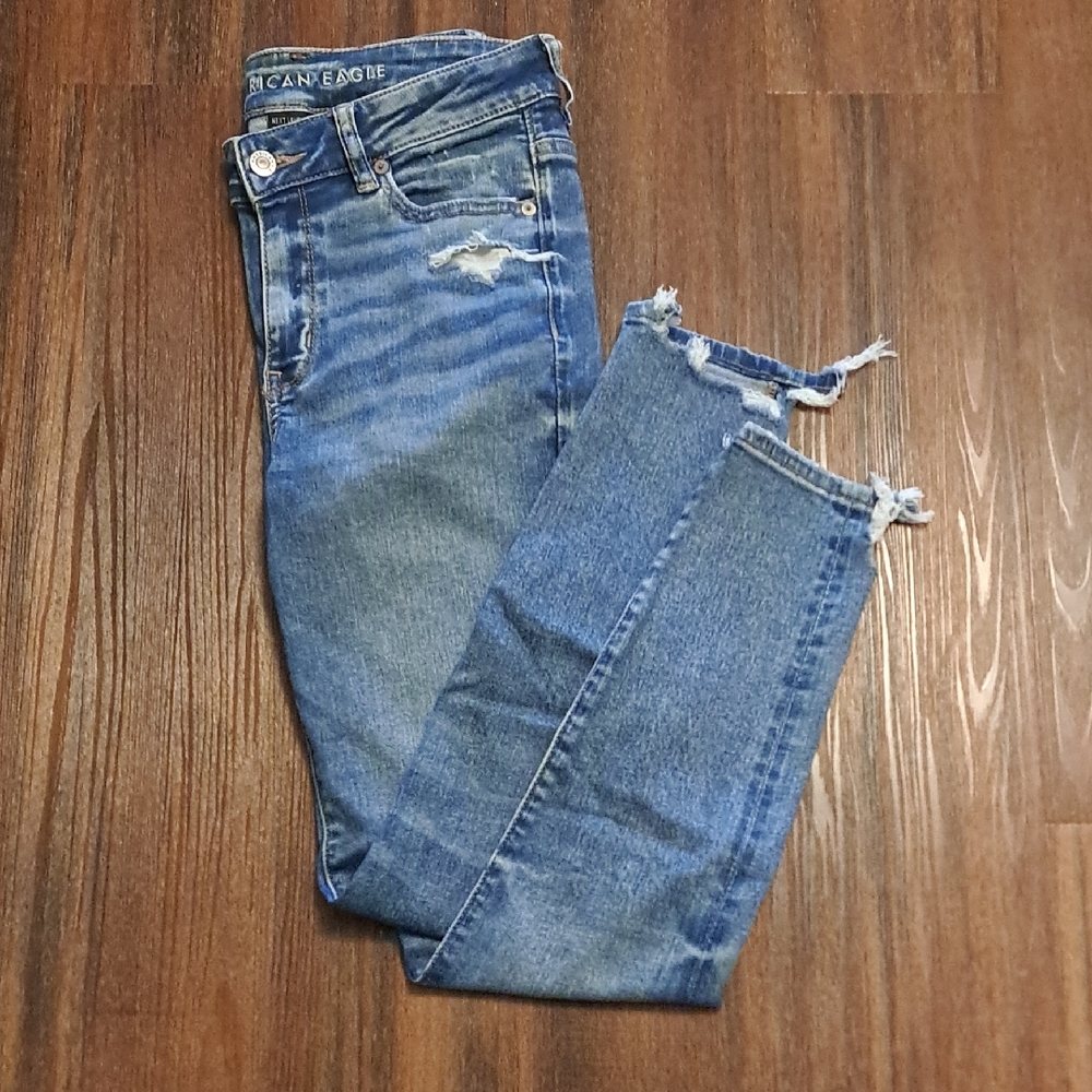 American Eagle Outfitters Blue Distressed Ankle Crop Jeans